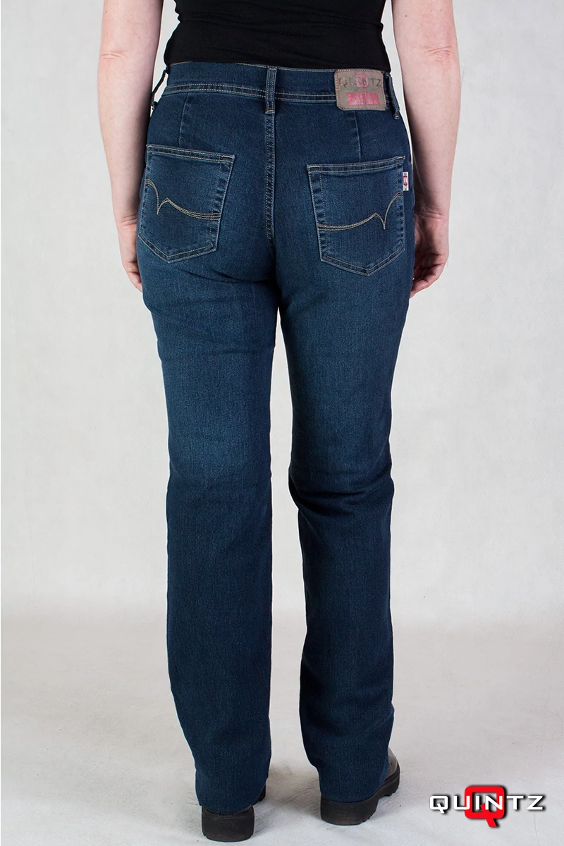 női hagyományos kék farmernadrág