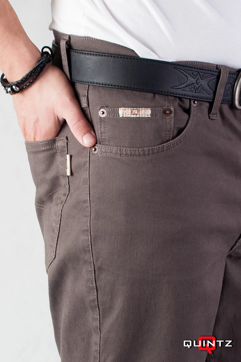 magas derekú férfi szövet nadrág