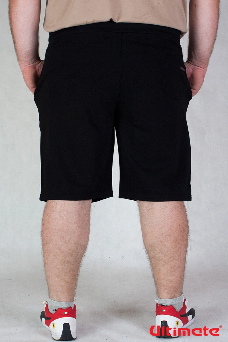 fekete nagyméretű rövidnadrág divatos mintával